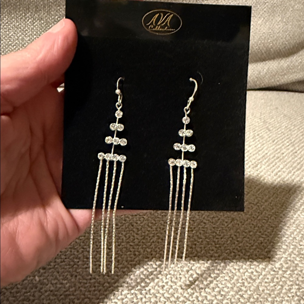 5/$25 rhinestone dangle Earrings